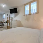 Appartamento L'angolo Monolocale- *